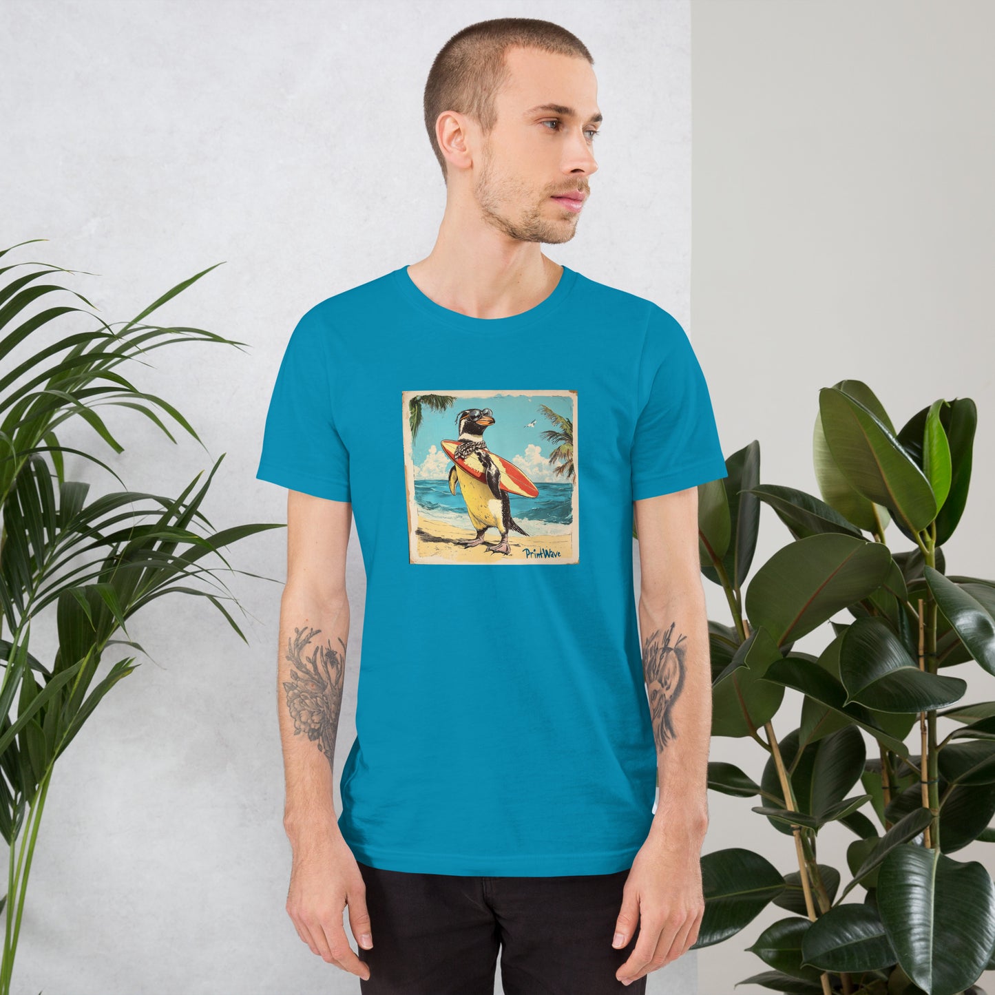 Surfer penguin Unisex t-shirt